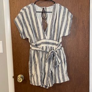 American Eagle romper